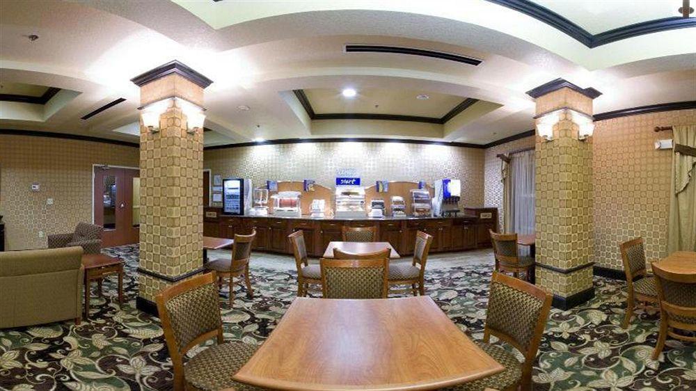 Holiday Inn Express Mccomb By Ihg Bagian luar foto